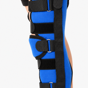 Pediatric knee immobilizer brace with adjustable straps